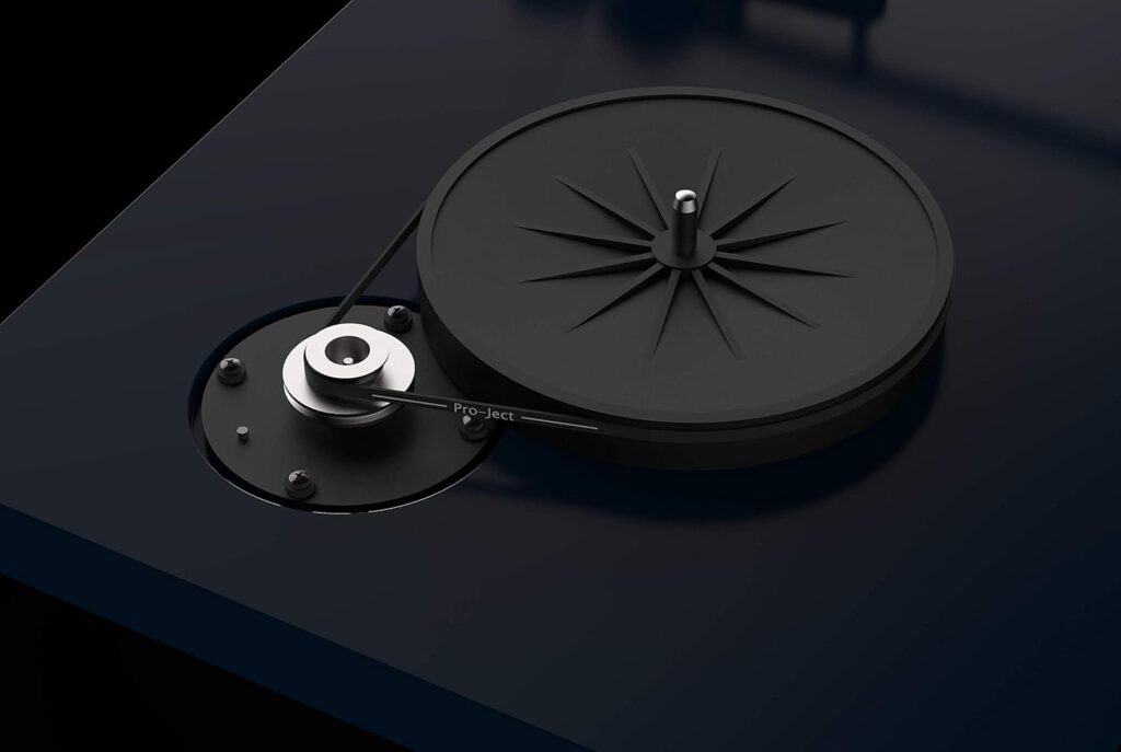 Pro-Ject Debut Carbon EVO, Audiophile Turntable with Carbon Fiber tonearm, Electronic Speed Selection and pre-Mounted Sumiko Rainier Phono Cartridge (High Gloss Black)